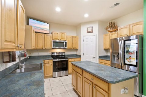 House in Clermont, Florida 3 bedrooms, 202.06 sq.m. № 2204057 - photo 22