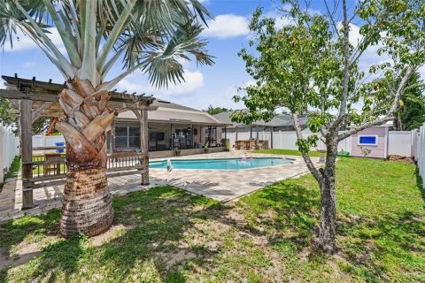 House in Riverview, Florida 3 bedrooms, 141.68 sq.m. № 2226165 - photo 8