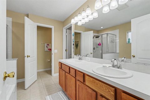 House in Riverview, Florida 3 bedrooms, 141.68 sq.m. № 2226165 - photo 16