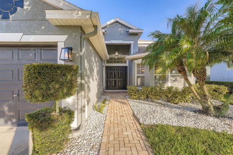House in Wesley Chapel, Florida 5 bedrooms, 274.8 sq.m. № 1872915 - photo 4