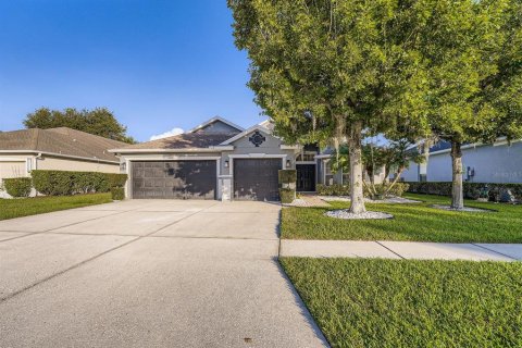 House in Wesley Chapel, Florida 5 bedrooms, 274.8 sq.m. № 1872915 - photo 1