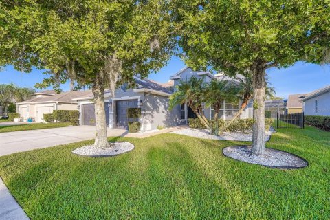 House in Wesley Chapel, Florida 5 bedrooms, 274.8 sq.m. № 1872915 - photo 2