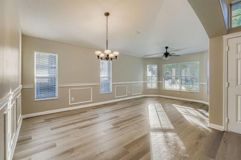 House in Wesley Chapel, Florida 5 bedrooms, 274.8 sq.m. № 1872915 - photo 7