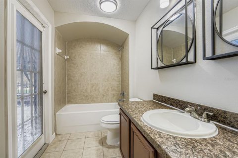 House in Wesley Chapel, Florida 5 bedrooms, 274.8 sq.m. № 1872915 - photo 22
