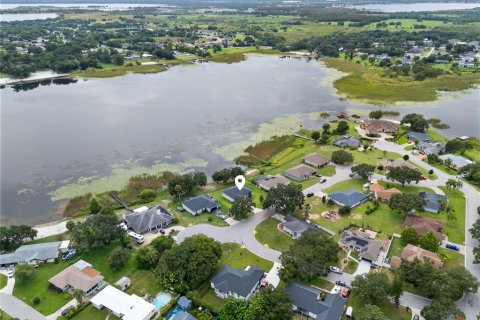 House in Haines City, Florida 3 bedrooms, 170.57 sq.m. № 1917014 - photo 2