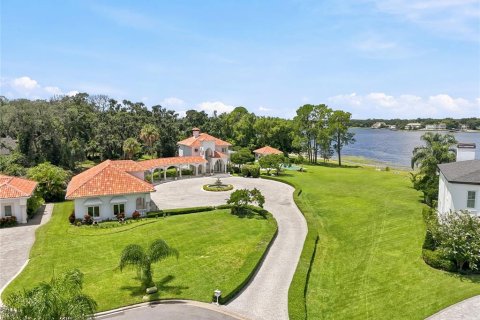 Villa ou maison à Tampa, Floride 4 chambres, 306.58 m2 № 2321660