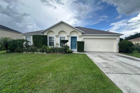 Villa ou maison à vendre à Winter Haven, Floride: 4 chambres, 193.98 m2 № 1840155 - photo 1