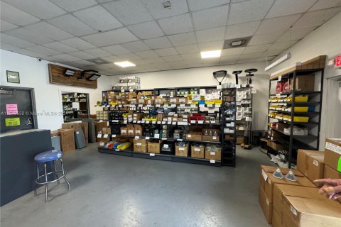 Propiedad comercial en venta en Delray Beach, Florida № 1958115 - foto 3