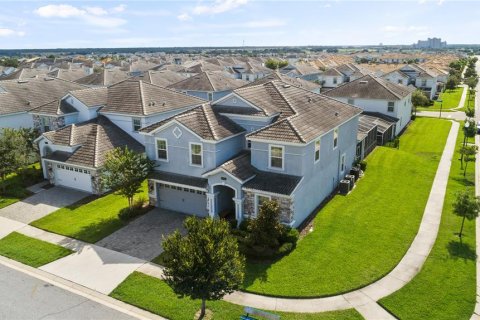 House in Davenport, Florida 8 bedrooms, 363.15 sq.m. № 219667 - photo 3