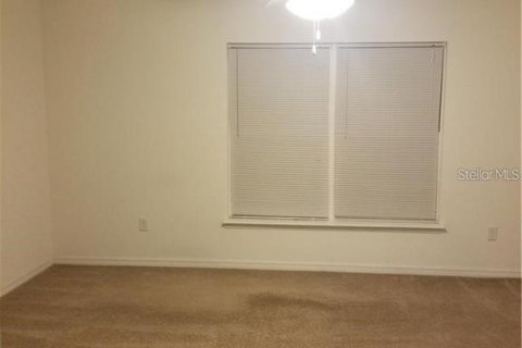 Villa ou maison à louer à Kissimmee, Floride: 3 chambres, 184.5 m2 № 2302634 - photo 11