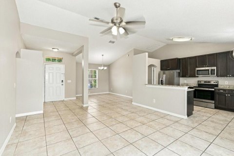 Villa ou maison à louer à Tampa, Floride: 3 chambres, 125.33 m2 № 2426887 - photo 9