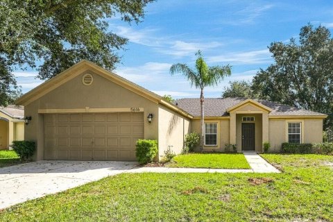 Villa ou maison à Tampa, Floride 3 chambres, 125.33 m2 № 2426887