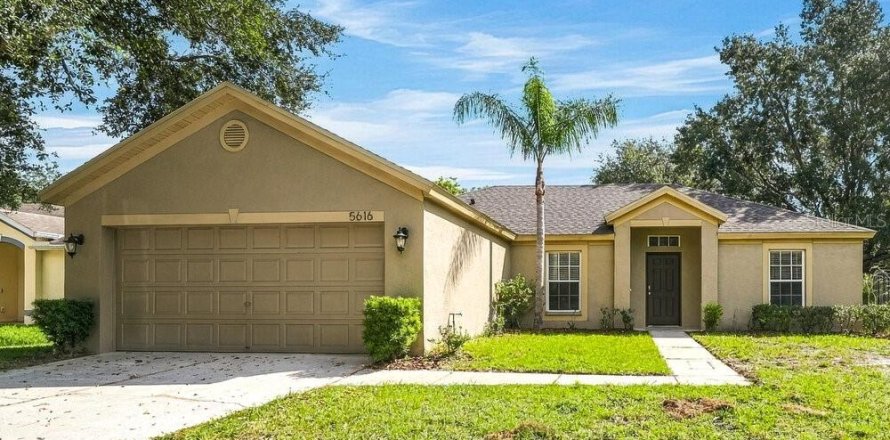 Villa ou maison à Tampa, Floride 3 chambres, 125.33 m2 № 2426887