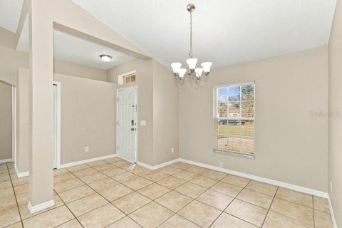 Villa ou maison à louer à Tampa, Floride: 3 chambres, 125.33 m2 № 2426887 - photo 3