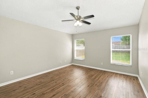 Villa ou maison à louer à Tampa, Floride: 3 chambres, 125.33 m2 № 2426887 - photo 13