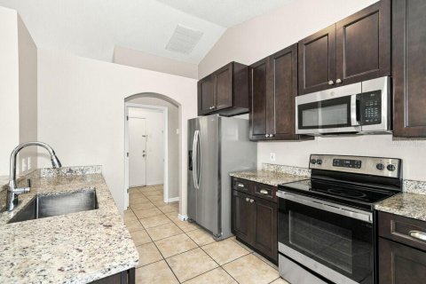 Villa ou maison à louer à Tampa, Floride: 3 chambres, 125.33 m2 № 2426887 - photo 6
