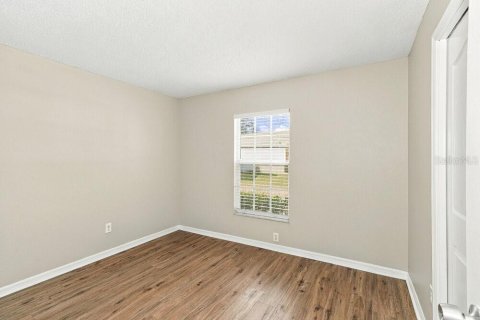 Villa ou maison à louer à Tampa, Floride: 3 chambres, 125.33 m2 № 2426887 - photo 10