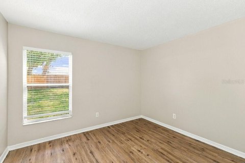 Villa ou maison à louer à Tampa, Floride: 3 chambres, 125.33 m2 № 2426887 - photo 12