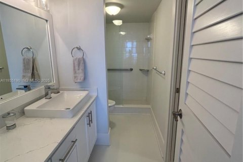 Condo in Jupiter, Florida, 2 bedrooms  № 1994791 - photo 15