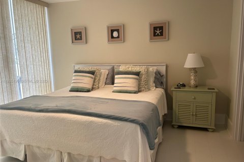 Condo in Jupiter, Florida, 2 bedrooms  № 1994791 - photo 10