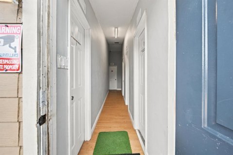 Купить коммерческую недвижимость в Лейк-Уорт, Флорида № 2430273 - фото 19