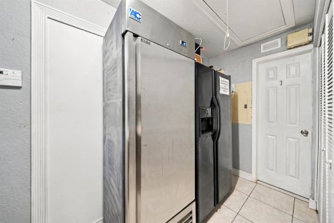 Купить коммерческую недвижимость в Лейк-Уорт, Флорида № 2430273 - фото 28