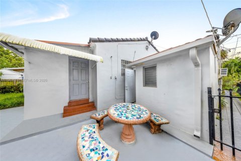 Immobilier commercial à vendre à Miami, Floride: 158.68 m2 № 2060115 - photo 15