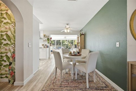 House in Clearwater, Florida 2 bedrooms, 113.62 sq.m. № 2223236 - photo 15