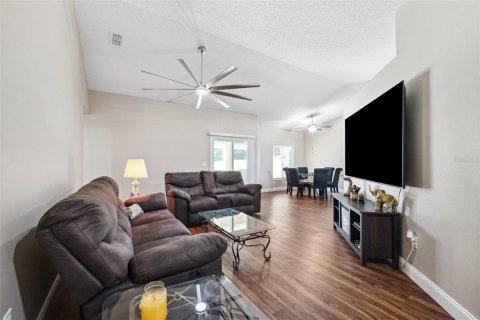 Casa en venta en Spring Hill, Florida, 4 dormitorios, 152.92 m2 № 1674006 - foto 24