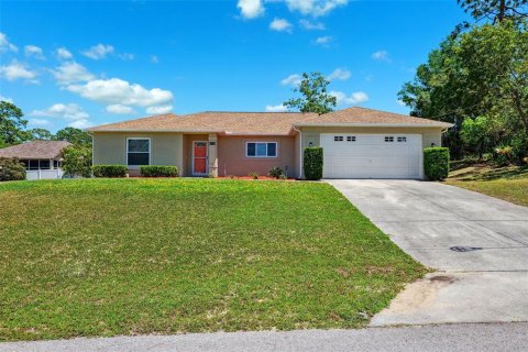 Casa en venta en Spring Hill, Florida, 4 dormitorios, 152.92 m2 № 1674006 - foto 1
