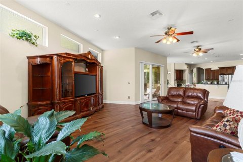 Villa ou maison à vendre à Mount Dora, Floride: 5 chambres, 352.94 m2 № 1760094 - photo 8
