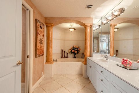 Copropriété à vendre à Daytona Beach, Floride: 3 chambres, 226.03 m2 № 2124117 - photo 28