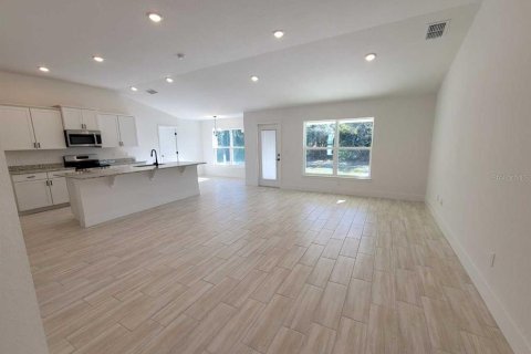 House in Ocala, Florida 4 bedrooms, 208.1 sq.m. № 2152366 - photo 7