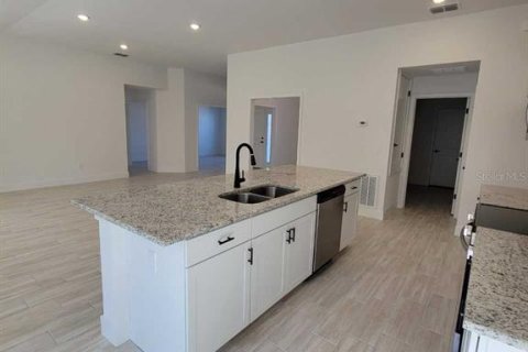 House in Ocala, Florida 4 bedrooms, 208.1 sq.m. № 2152366 - photo 12