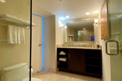 Condo in Fort Lauderdale, Florida, 2 bedrooms  № 1709796 - photo 6