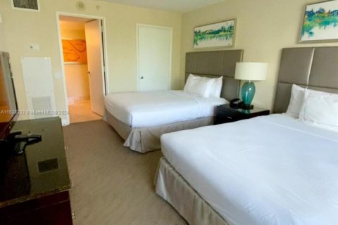 Condo in Fort Lauderdale, Florida, 2 bedrooms  № 1709796 - photo 4