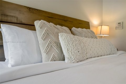 Casa en alquiler en Miami, Florida, 4 dormitorios, 214.88 m2 № 2060031 - foto 29