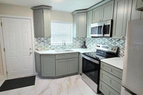 Appartement à louer à Largo, Floride: 2 chambres, 65.03 m2 № 1819073 - photo 7