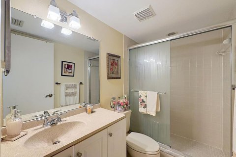 Condo in Clearwater, Florida, 2 bedrooms  № 2158009 - photo 25
