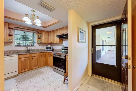 Condo in Clearwater, Florida, 2 bedrooms  № 2158009 - photo 10