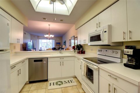 Copropriété à vendre à Sarasota, Floride: 2 chambres, 121.79 m2 № 1547825 - photo 23