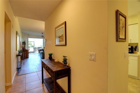 Copropriété à vendre à Sarasota, Floride: 2 chambres, 121.79 m2 № 1547825 - photo 12