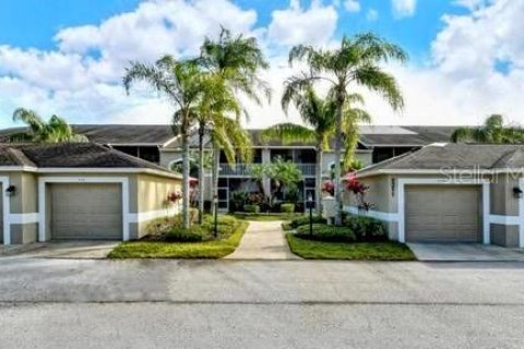Copropriété à vendre à Sarasota, Floride: 2 chambres, 121.79 m2 № 1547825 - photo 1