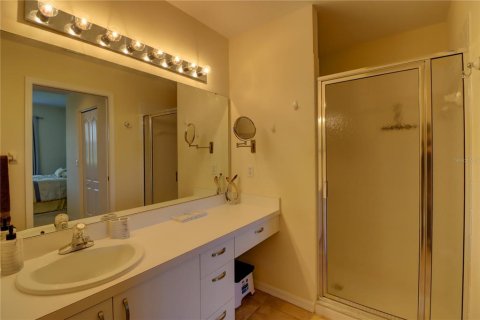 Copropriété à vendre à Sarasota, Floride: 2 chambres, 121.79 m2 № 1547825 - photo 30