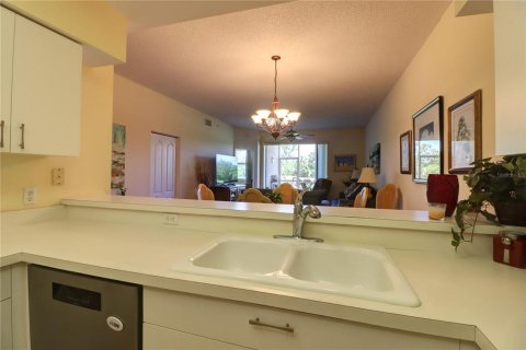 Copropriété à vendre à Sarasota, Floride: 2 chambres, 121.79 m2 № 1547825 - photo 20