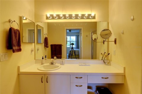 Copropriété à vendre à Sarasota, Floride: 2 chambres, 121.79 m2 № 1547825 - photo 29