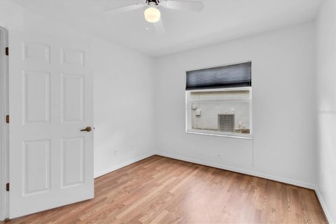 House in Zephyrhills, Florida 3 bedrooms, 163.42 sq.m. № 1343644 - photo 30