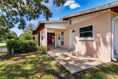 House in Orlando, Florida 3 bedrooms, 141.68 sq.m. № 1883068 - photo 6