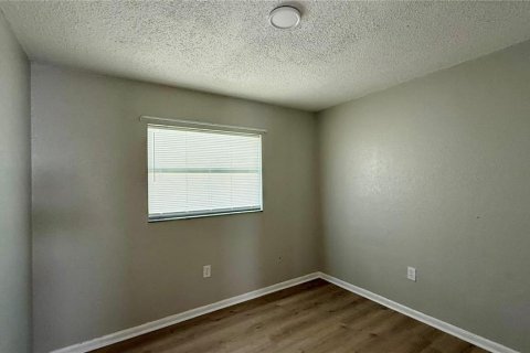 Apartamento en alquiler en Wildwood, Florida, 3 dormitorios, 142.7 m2 № 2150531 - foto 9