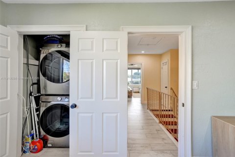 Condo in Fort Lauderdale, Florida, 2 bedrooms  № 1974533 - photo 25